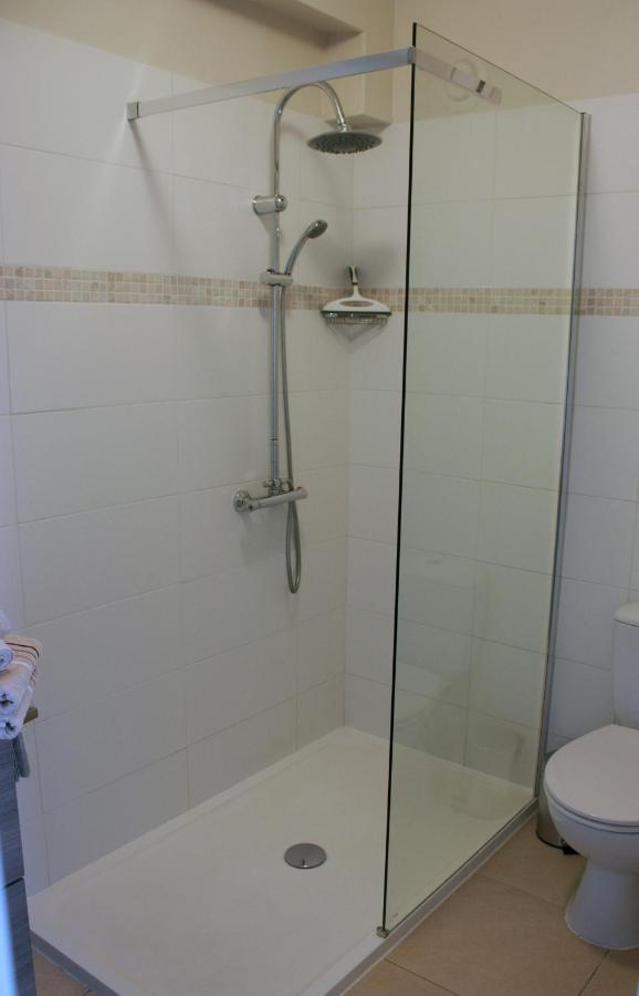 Les Camelias Bed and Breakfast Binic Esterno foto