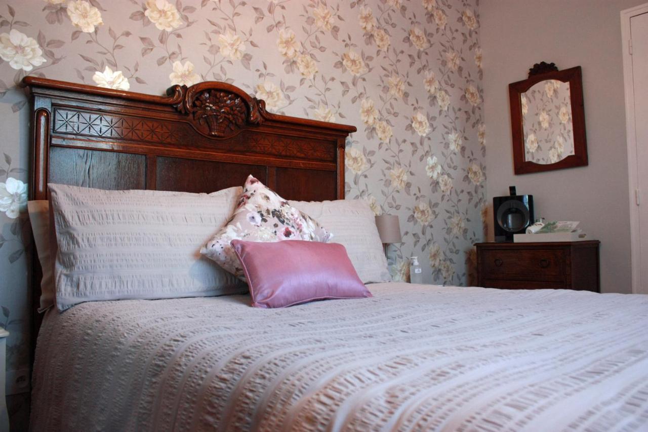 Les Camelias Bed and Breakfast Binic Esterno foto