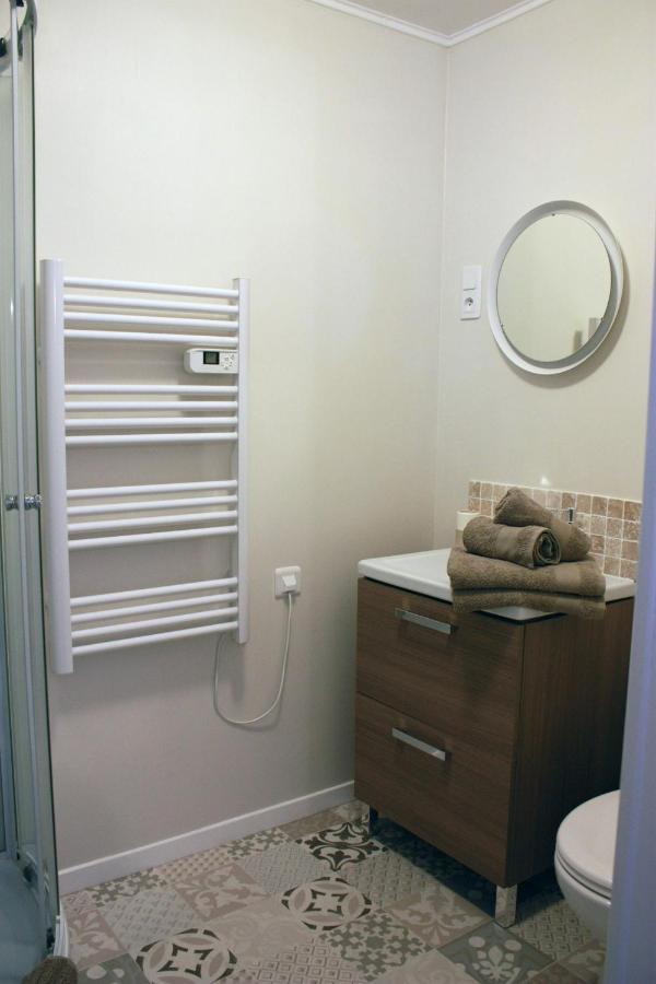 Les Camelias Bed and Breakfast Binic Esterno foto