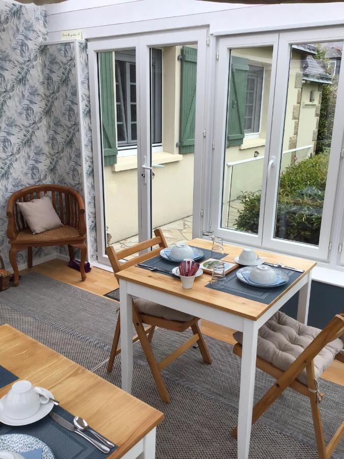 Les Camelias Bed and Breakfast Binic Esterno foto